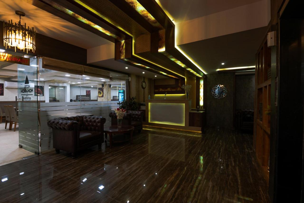 Hotel Monarch International Bangalore Exterior foto