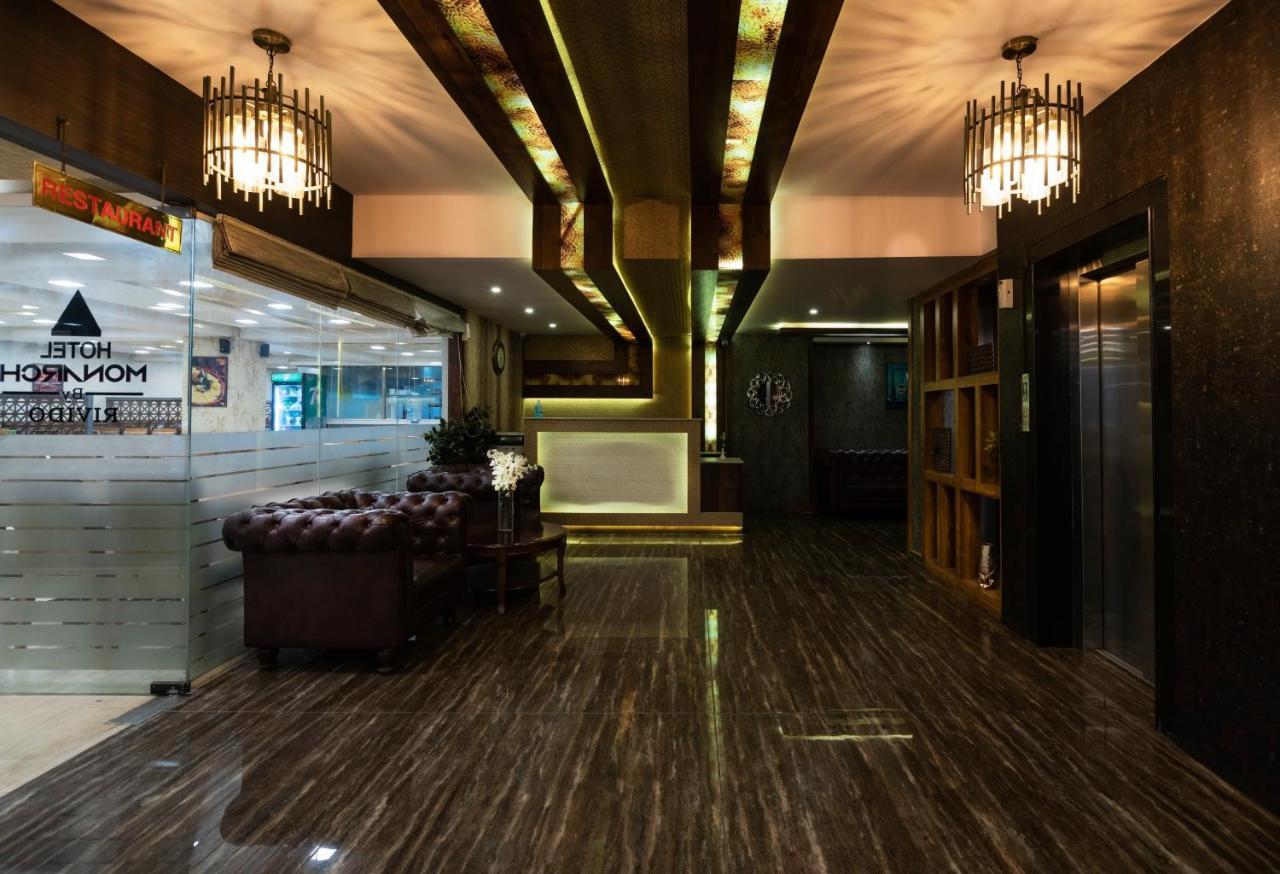 Hotel Monarch International Bangalore Exterior foto