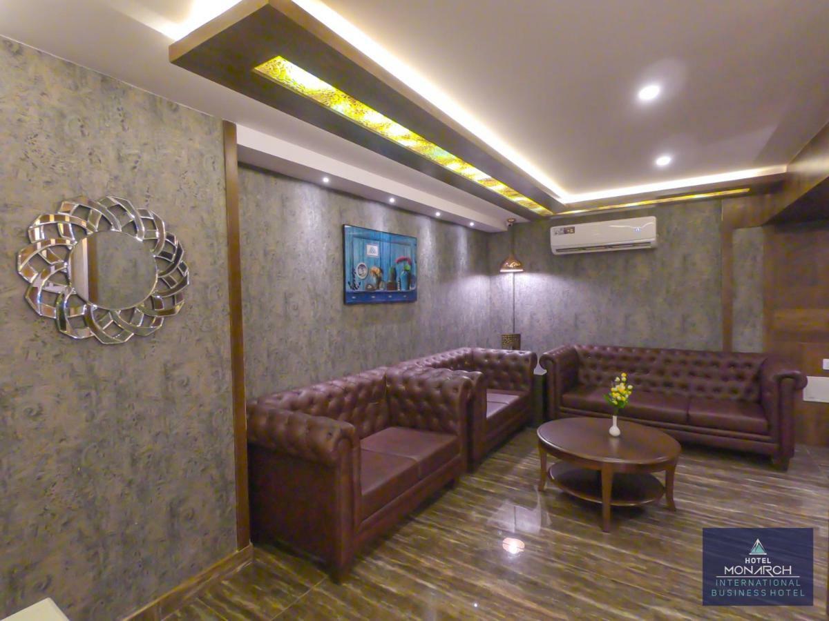 Hotel Monarch International Bangalore Exterior foto